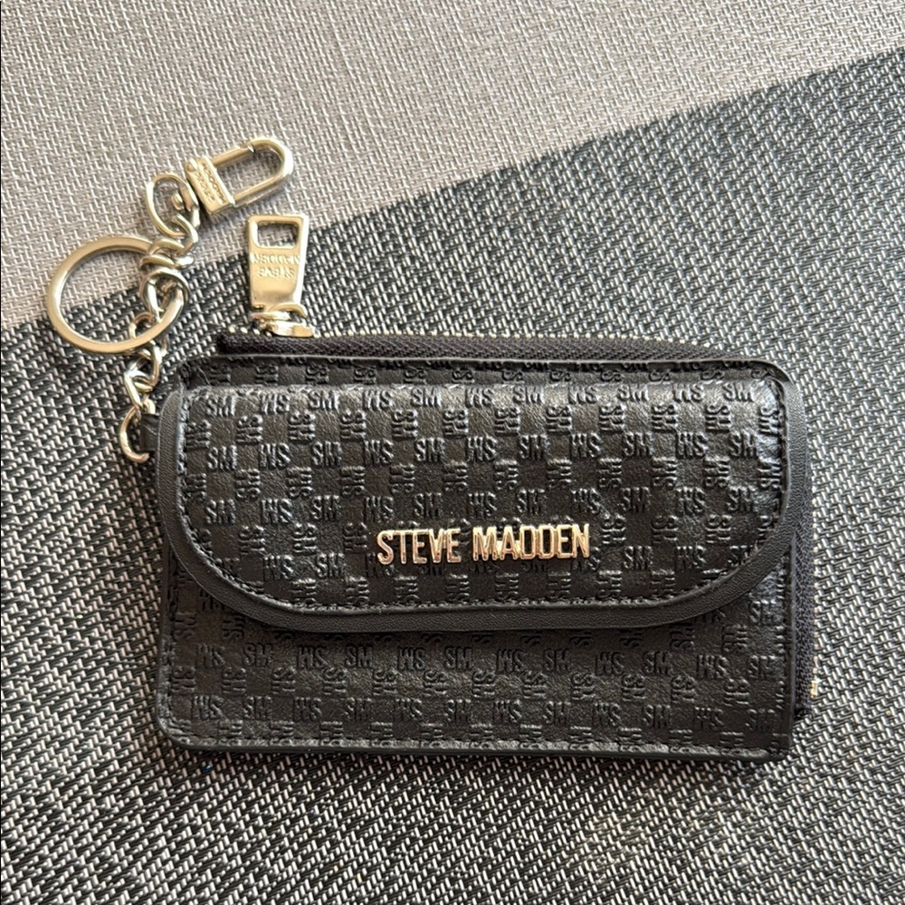 Steve Madden Black Wallet with Gold Keychain